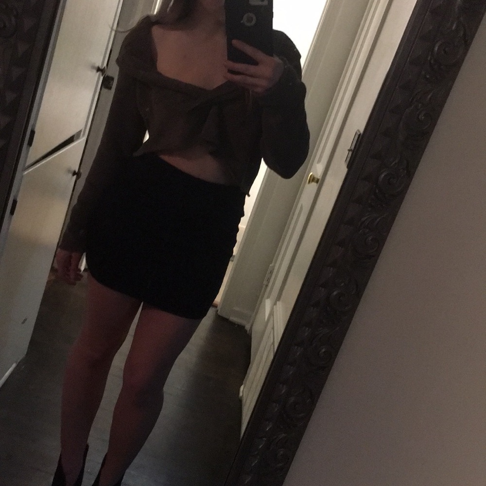 Cropped sweater - Picture 2 of 2